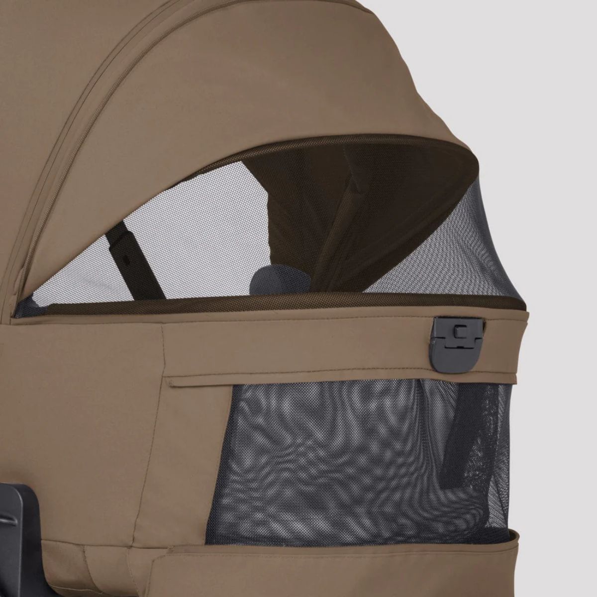 Silver Cross Breez Compact Bassinet - Maple - UPF50+ Sun Hood with Ventilation